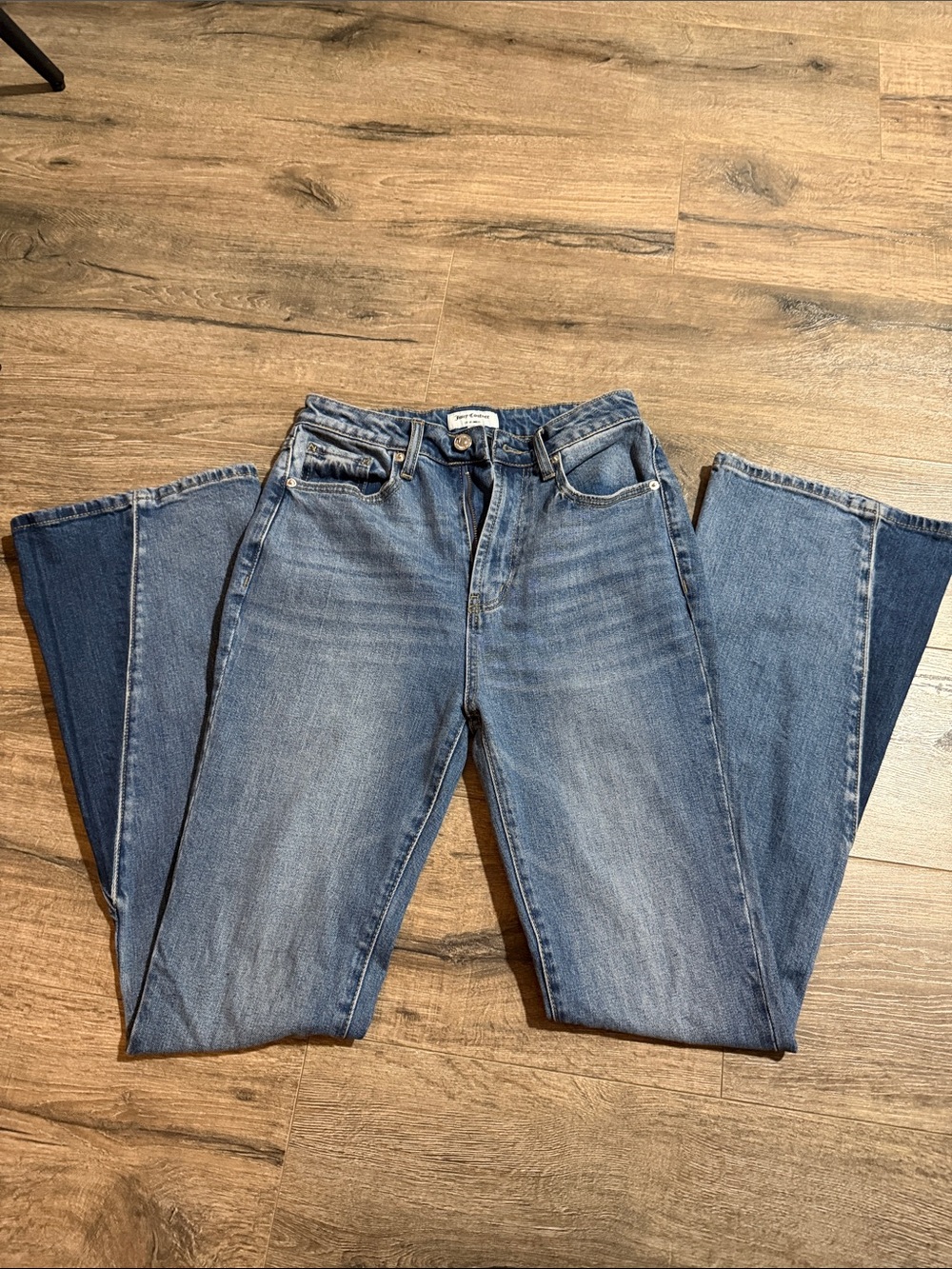Wide Leg Women’s Jeans in Medium Blue Wash - Brand: Juicy Couture